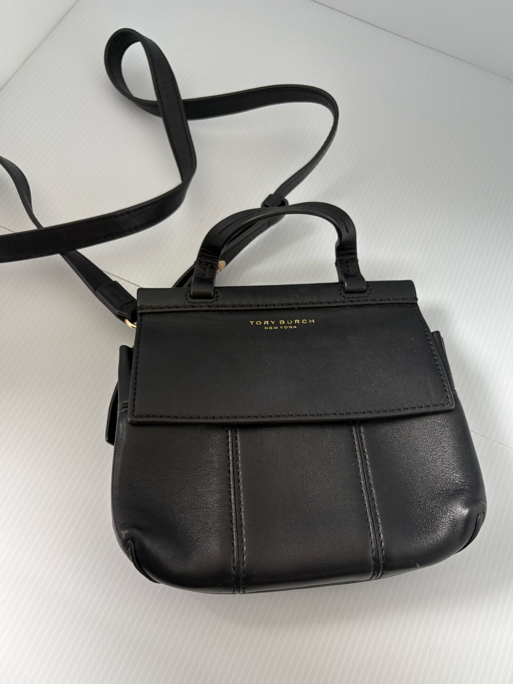 Tory Burch Block T Mini Leather - Picture 2 of 8
